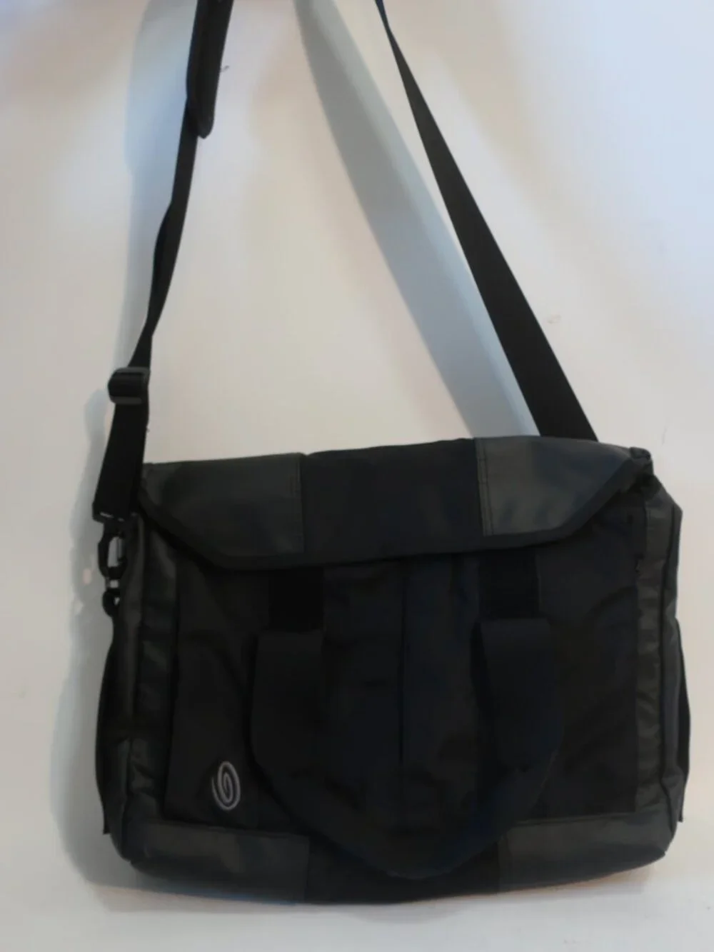 Mens Timbuk2 KDF13 Black Business Commuter Messenger Bag COLOR: BLACK MODEL NUMB